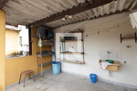 Casa à venda com 150m², 2 quartos e 2 vagas Casa à venda com 150m², 2 quartos e 2 vagasÁrea de Serviço