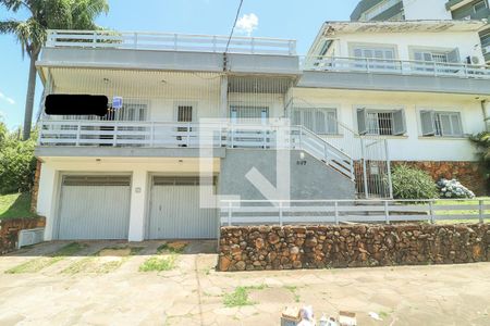 Casa para alugar com 370m², 4 quartos e 3 vagasFachada