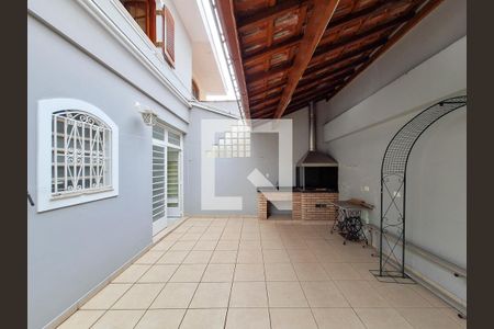 Casa à venda com 254m², 4 quartos e 3 vagasQuintal