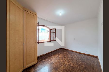Casa à venda com 254m², 4 quartos e 3 vagasQuarto 4