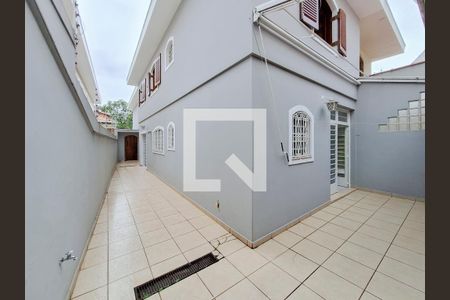 Casa à venda com 254m², 4 quartos e 3 vagasQuintal