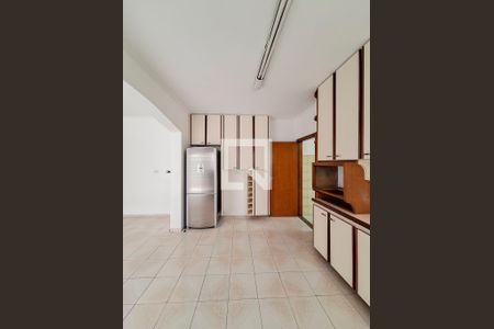 Casa à venda com 254m², 4 quartos e 3 vagasCozinha