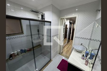 Casa à venda com 293m², 3 quartos e 2 vagas Casa à venda com 293m², 3 quartos e 2 vagasBanheiro