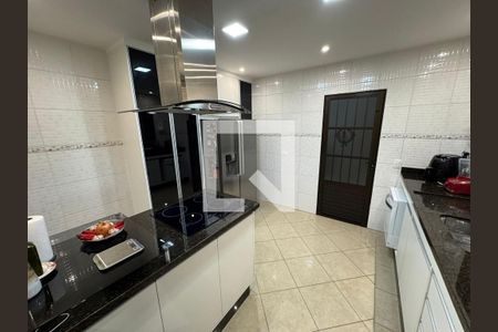 Casa à venda com 293m², 3 quartos e 2 vagas Casa à venda com 293m², 3 quartos e 2 vagasCozinha