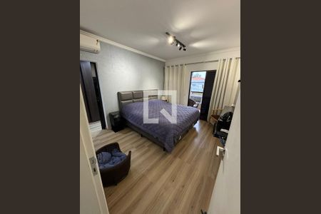 Casa à venda com 293m², 3 quartos e 2 vagas Casa à venda com 293m², 3 quartos e 2 vagasQuarto