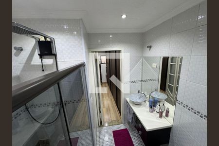 Casa à venda com 293m², 3 quartos e 2 vagas Casa à venda com 293m², 3 quartos e 2 vagasBanheiro