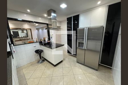 Casa à venda com 293m², 3 quartos e 2 vagas Casa à venda com 293m², 3 quartos e 2 vagasCozinha