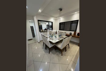 Sala de Jantar de casa à venda com 3 quartos, 293m² em Jardim Brasilandia, São Bernardo do Campo