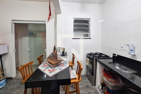 Apartamento à venda com 60m², 2 quartos e sem vagaCozinha