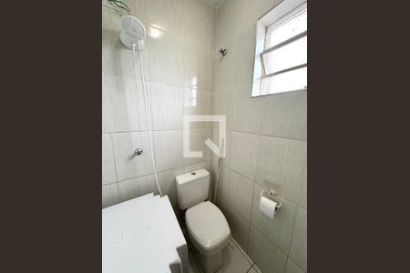 Casa à venda com 160m², 4 quartos e 4 vagasBanheiro 1