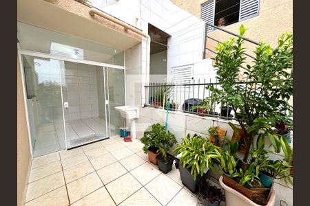 Casa à venda com 160m², 4 quartos e 4 vagasLavanderia - Edícula