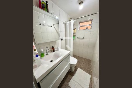 Casa à venda com 160m², 4 quartos e 4 vagasBanheiro 2