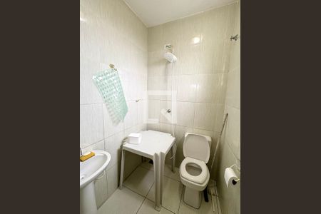 Casa à venda com 160m², 4 quartos e 4 vagasBanheiro 1