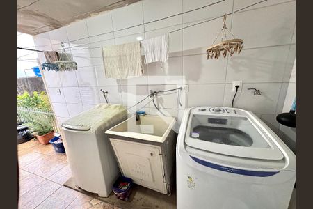 Casa à venda com 160m², 4 quartos e 4 vagasLavanderia