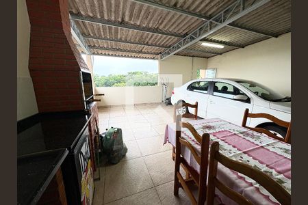 Casa à venda com 160m², 4 quartos e 4 vagasQuintal com churrasqueira