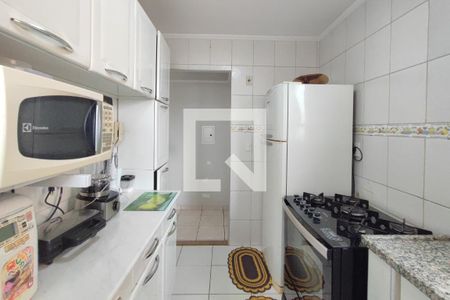 Apartamento à venda com 83m², 3 quartos e 2 vagas Apartamento à venda com 83m², 3 quartos e 2 vagasCozinha
