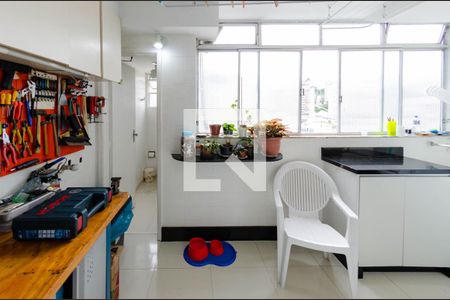 Apartamento à venda com 120m², 3 quartos e 1 vagaÁrea de serviço