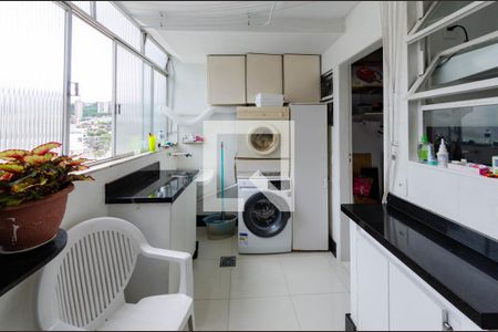 Apartamento à venda com 120m², 3 quartos e 1 vagaÁrea de serviço