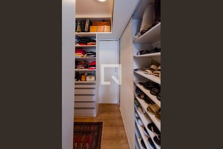 Apartamento à venda com 120m², 3 quartos e 1 vagaCloset