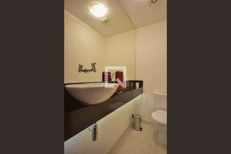 Apartamento à venda com 95m², 2 quartos e 2 vagas Apartamento à venda com 95m², 2 quartos e 2 vagasLavabo