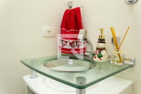 Casa à venda com 256m², 3 quartos e 7 vagas Casa à venda com 256m², 3 quartos e 7 vagasLavabo