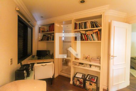 Apartamento à venda com 170m², 3 quartos e 3 vagasSuíte 1