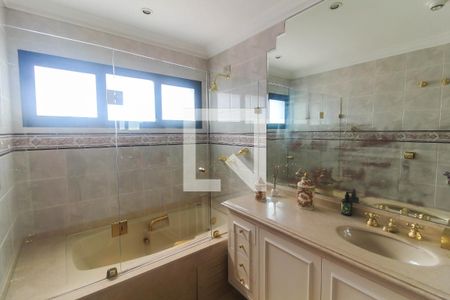 Apartamento à venda com 170m², 3 quartos e 3 vagasBanheiro Suíte 3