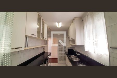 Apartamento à venda com 186m², 3 quartos e 3 vagasCozinha