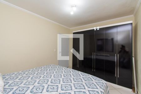 Casa à venda com 225m², 3 quartos e 6 vagas Casa à venda com 225m², 3 quartos e 6 vagasQuarto 3