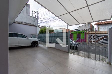 Casa à venda com 225m², 3 quartos e 6 vagas Casa à venda com 225m², 3 quartos e 6 vagasÁrea externa