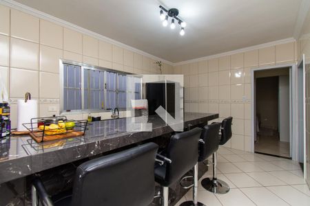 Casa à venda com 225m², 3 quartos e 6 vagas Casa à venda com 225m², 3 quartos e 6 vagasCozinha