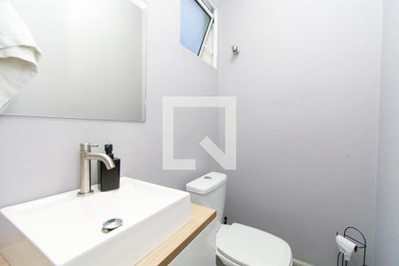 Casa à venda com 225m², 3 quartos e 6 vagas Casa à venda com 225m², 3 quartos e 6 vagasLavabo