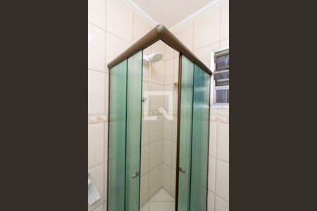 Casa à venda com 225m², 3 quartos e 6 vagas Casa à venda com 225m², 3 quartos e 6 vagasBanheiro Corredor