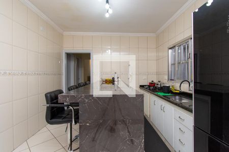 Casa à venda com 225m², 3 quartos e 6 vagas Casa à venda com 225m², 3 quartos e 6 vagasCozinha