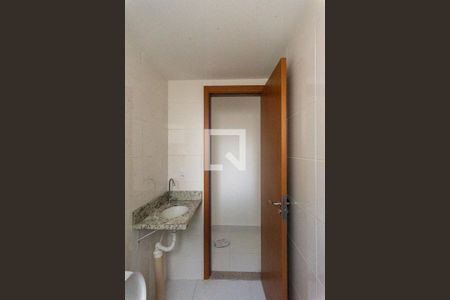 Banheiro de apartamento à venda com 1 quarto, 35m² em Jardim Nova Europa, Campinas