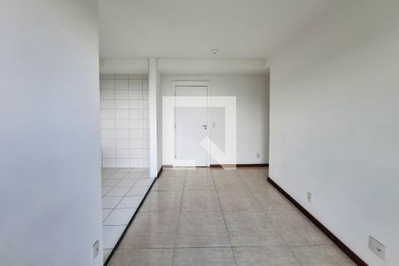 Sala de apartamento para alugar com 2 quartos, 55m² em Venda da Cruz, São Gonçalo
