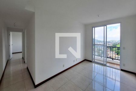 Sala de apartamento para alugar com 2 quartos, 55m² em Venda da Cruz, São Gonçalo