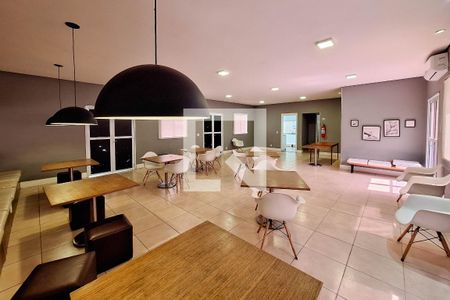 Apartamento para alugar com 55m², 2 quartos e 1 vagaÁrea comum - Salão de festas