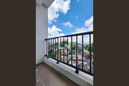 Sala de apartamento para alugar com 2 quartos, 55m² em Venda da Cruz, São Gonçalo