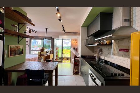 Cozinha de kitnet/studio para alugar com 1 quarto, 34m² em Vila Madalena, São Paulo