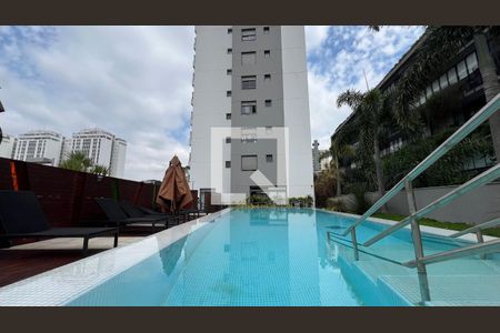 Studio para alugar com 34m², 1 quarto e 1 vaga Studio para alugar com 34m², 1 quarto e 1 vagaPiscina