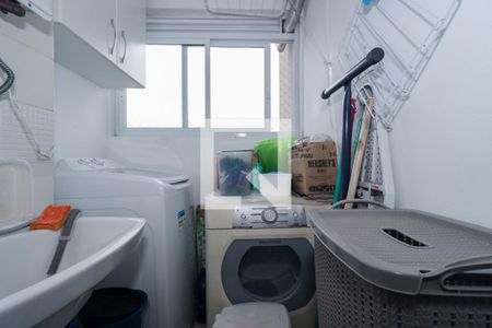 Apartamento à venda com 96m², 2 quartos e 2 vagas Apartamento à venda com 96m², 2 quartos e 2 vagasÁrea de Serviço