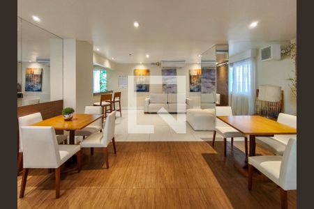 Apartamento para alugar com 51m², 2 quartos e 1 vaga Apartamento para alugar com 51m², 2 quartos e 1 vagaÁrea comum - Salão de festas