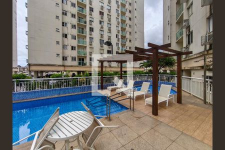 Apartamento para alugar com 51m², 2 quartos e 1 vaga Apartamento para alugar com 51m², 2 quartos e 1 vagaÁrea comum - Piscina