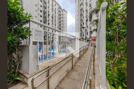 Apartamento para alugar com 51m², 2 quartos e 1 vaga Apartamento para alugar com 51m², 2 quartos e 1 vagaÁrea comum - Piscina