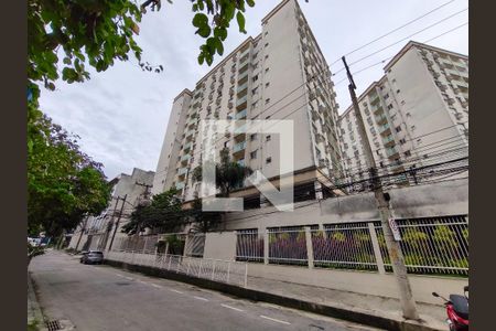Apartamento para alugar com 51m², 2 quartos e 1 vaga Apartamento para alugar com 51m², 2 quartos e 1 vagaFachada e portaria