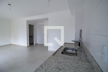 Apartamento para alugar com 85m², 2 quartos e 2 vagas Apartamento para alugar com 85m², 2 quartos e 2 vagasCozinha