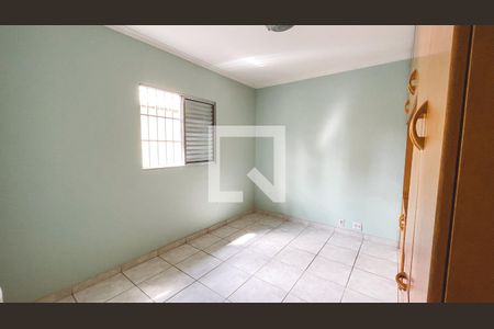 Casa para alugar com 170m², 3 quartos e 2 vagasQuarto 2