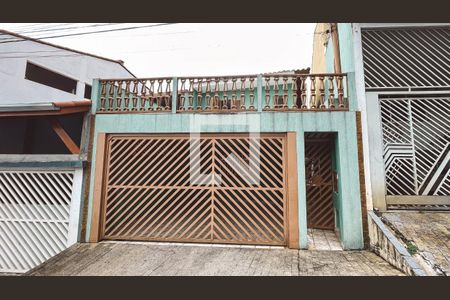 Casa para alugar com 170m², 3 quartos e 2 vagasFachada