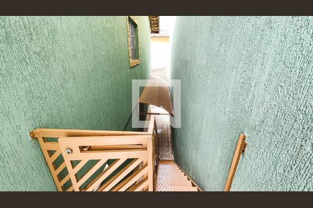 Casa para alugar com 170m², 3 quartos e 2 vagasEscada